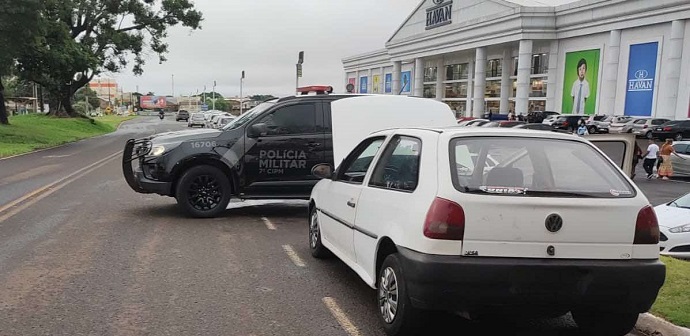 Casal é preso tentando vender carro roubado através do maketplace em Arapongas