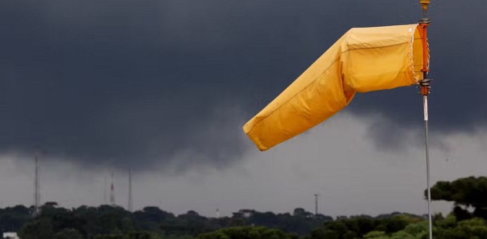 Inmet emite alerta de chuvas intensas para Arapongas e mais 154 cidades do Paraná