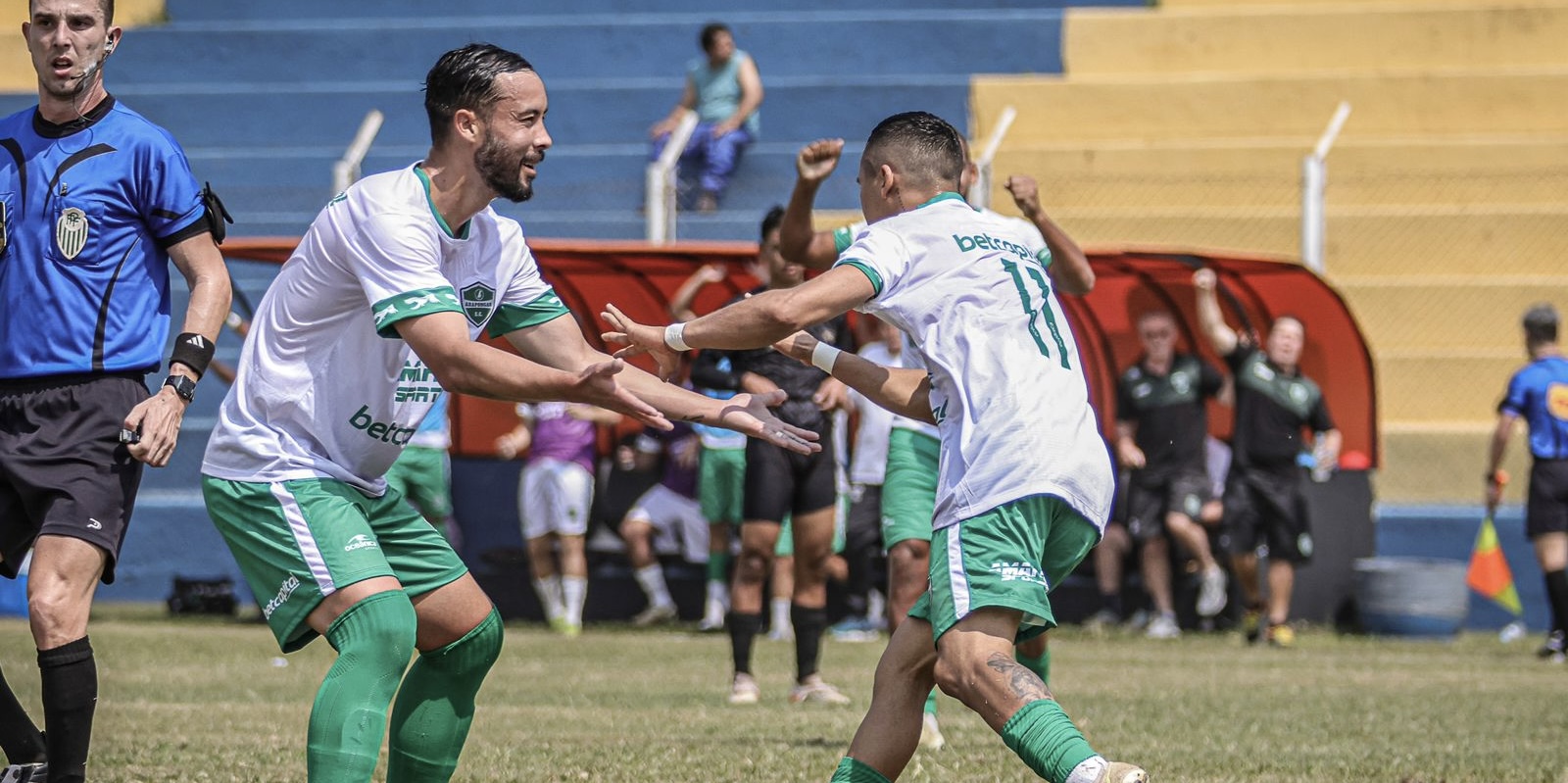 Arapongas vence mais uma na Terceirona do Paranaense